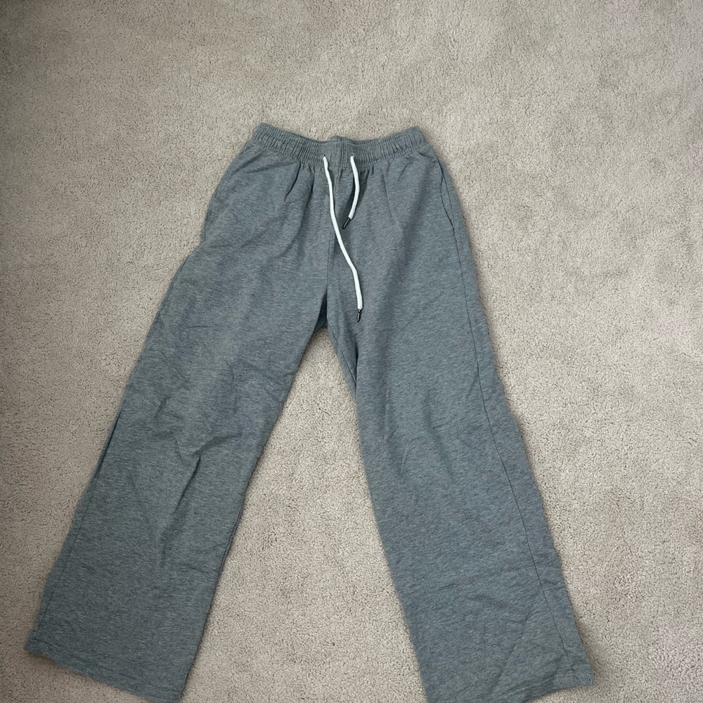 Grey sweats